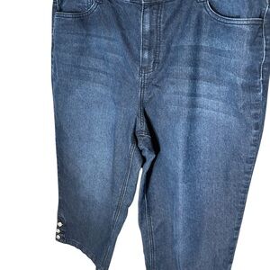 cristopher & banks cropped Med blue Jeans  3 Rivets on the sides Fancy Button